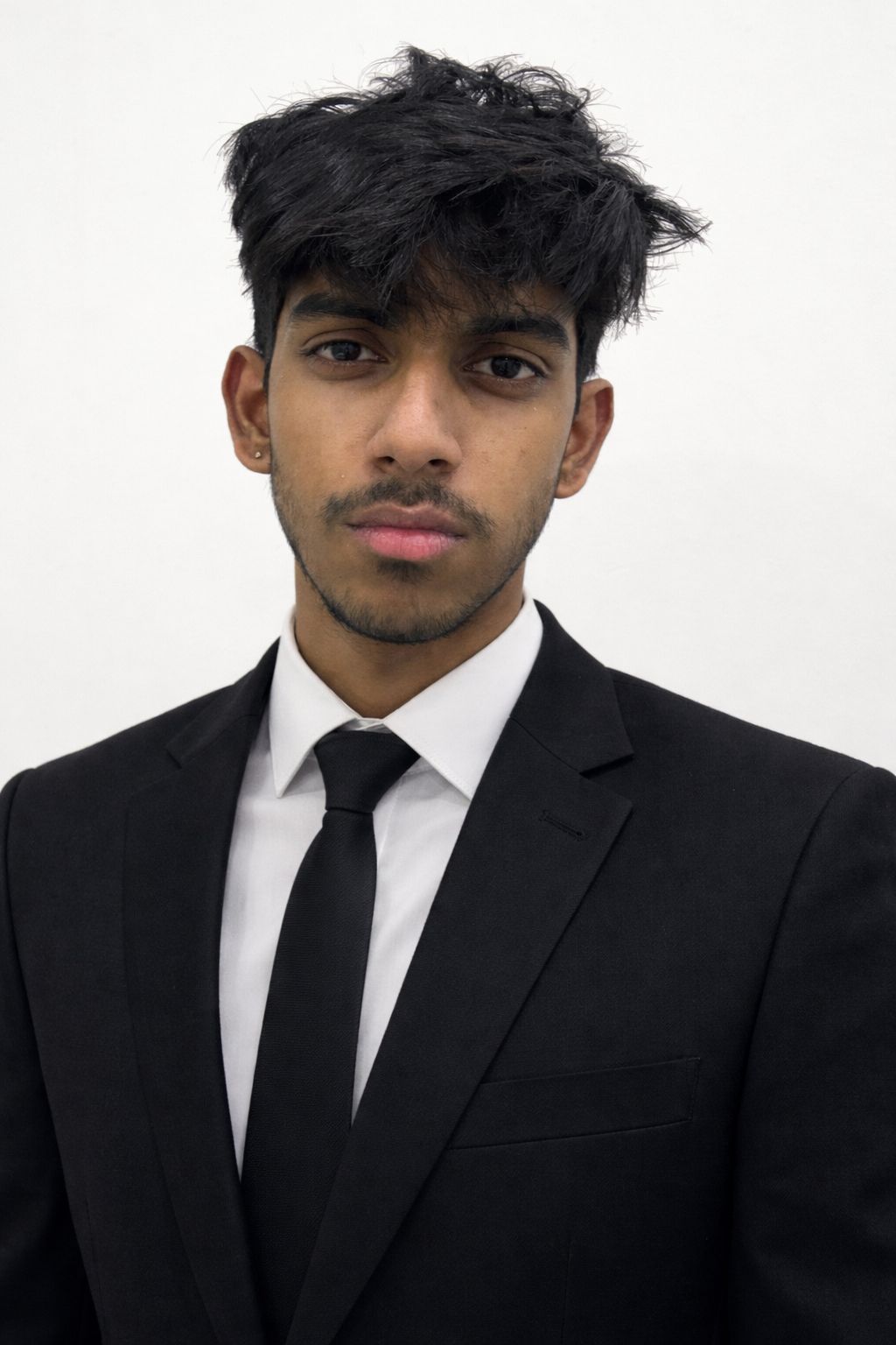 Tej Anoosh
